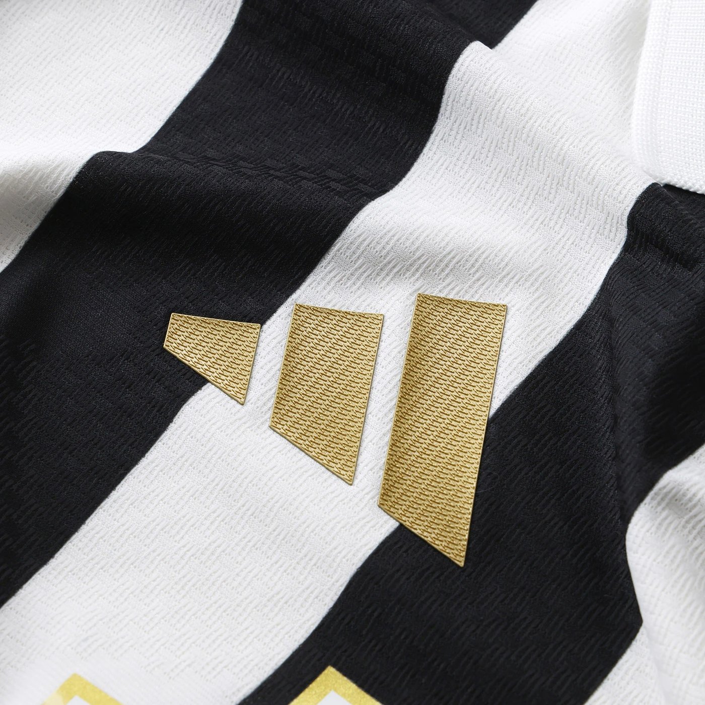 juventus-fc-2026-27-home-kit (1)